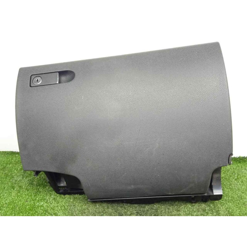 Recambio de guantera para mercedes-benz clase c (w204) berlina 2.2 cdi cat referencia OEM IAM A2046800091  