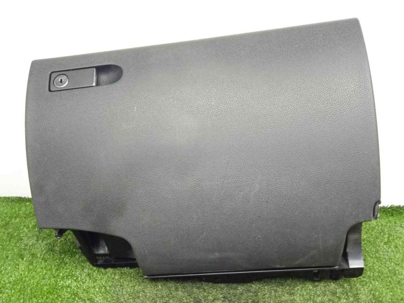 Recambio de guantera para mercedes-benz clase c (w204) berlina 2.2 cdi cat referencia OEM IAM A2046800091  