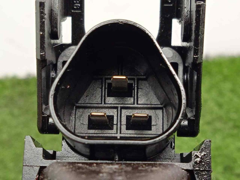 Recambio de bobina encendido para peugeot 207 1.6 16v cat referencia OEM IAM 0221504470-V757164380 3.PINES 