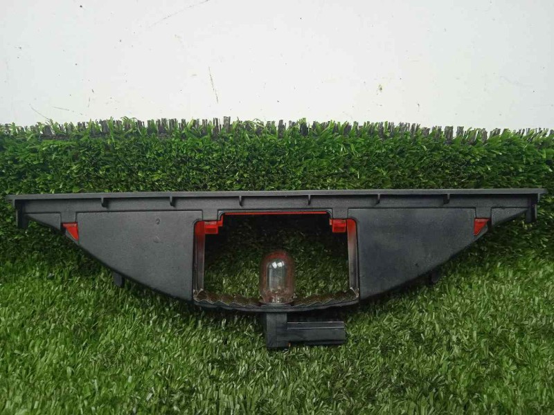 Recambio de luz central de freno para dacia sandero 0.9 tce cat referencia OEM IAM 265907079R  