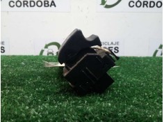 Recambio de mando elevalunas trasero izquierdo para toyota corolla (e12) 2.0 turbodiesel cat referencia OEM IAM 370778260A04-848 2