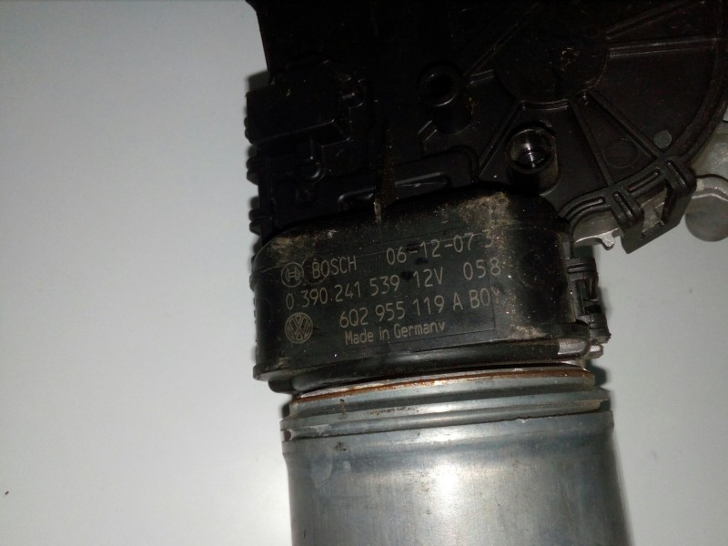 Recambio de motor limpia delantero para seat ibiza (6l1) referencia OEM IAM 6Q2955119A-0390241539 BOSCH 4 PINES