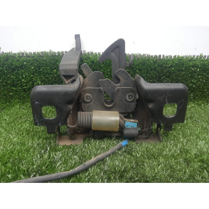 Recambio de cerradura capot para dacia sandero 0.9 tce cat referencia OEM IAM 656013486R  2.PINES