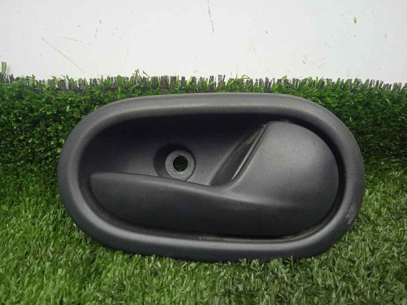 Recambio de maneta interior delantera derecha para dacia sandero 0.9 tce cat referencia OEM IAM 826721919R  