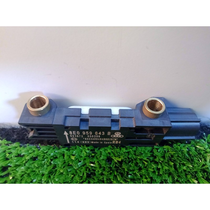 Recambio de sensor para seat exeo berlina (3r2) 2.0 tdi referencia OEM IAM 8E0959643B  