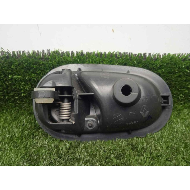 Recambio de maneta interior trasera derecha para dacia sandero 0.9 tce cat referencia OEM IAM 826721919R  