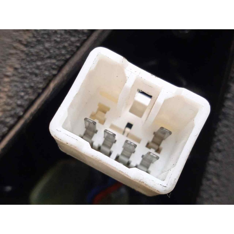 Recambio de retrovisor derecho para chevrolet kalos 1.4 cat referencia OEM IAM SINREFERENCIA ELECTRICO - 5.PINES NEGRO