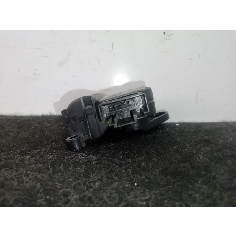 Recambio de motor apertura trampillas climatizador para seat leon (1p1) 2.0 tdi referencia OEM IAM 0132801338  