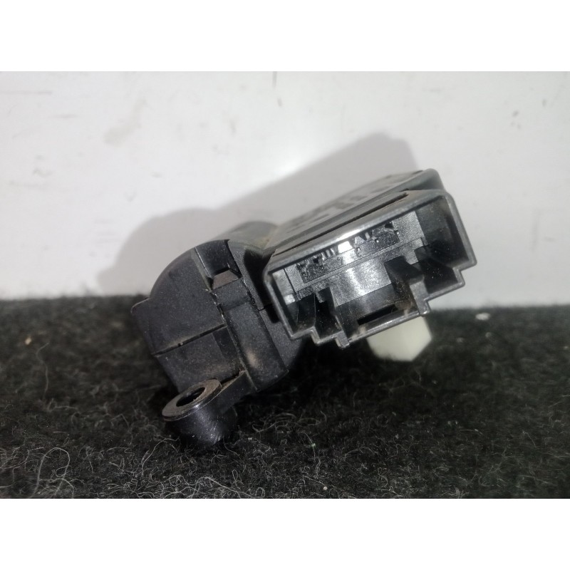Recambio de motor apertura trampillas climatizador para seat leon (1p1) 2.0 tdi referencia OEM IAM 0132801341  