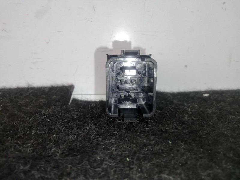 Recambio de warning para seat leon (1p1) 2.0 tdi referencia OEM IAM 5P0953235A  