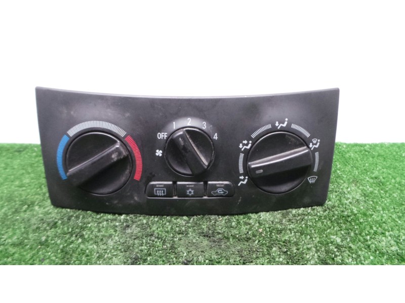 Recambio de mando calefaccion / aire acondicionado para mitsubishi space star (dg0) 1.3 cat referencia OEM IAM MN140637  