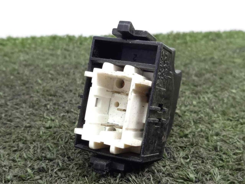 Recambio de mando elevalunas delantero derecho para toyota avensis berlina (t 22) 1.6 16v referencia OEM IAM   