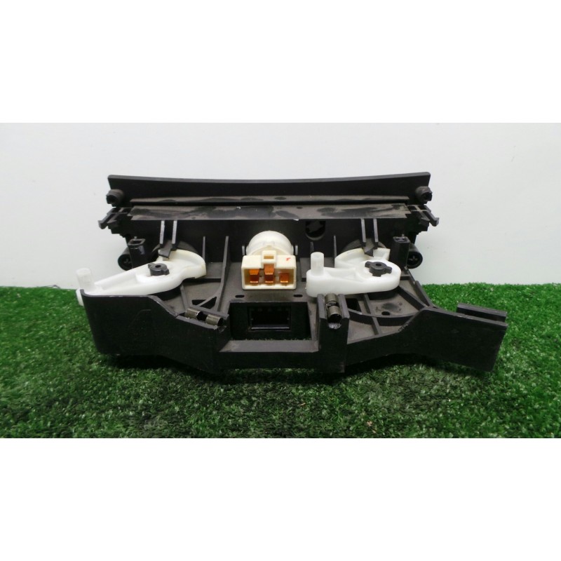 Recambio de mando calefaccion / aire acondicionado para mitsubishi space star (dg0) 1.3 cat referencia OEM IAM MN140637  