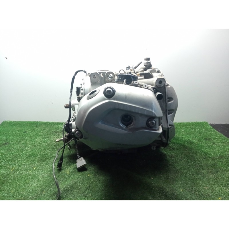 Recambio de despiece motor para bmw r 1200 rt referencia OEM IAM 122EN K52 