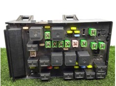 Recambio de caja reles / fusibles para chrysler voyager (rg) 2.5 crd cat referencia OEM IAM 05144508AC-336400501  