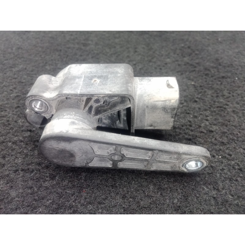 Recambio de regulador faros para bmw serie 1 berlina (e81/e87) 2.0 16v referencia OEM IAM 6785205  