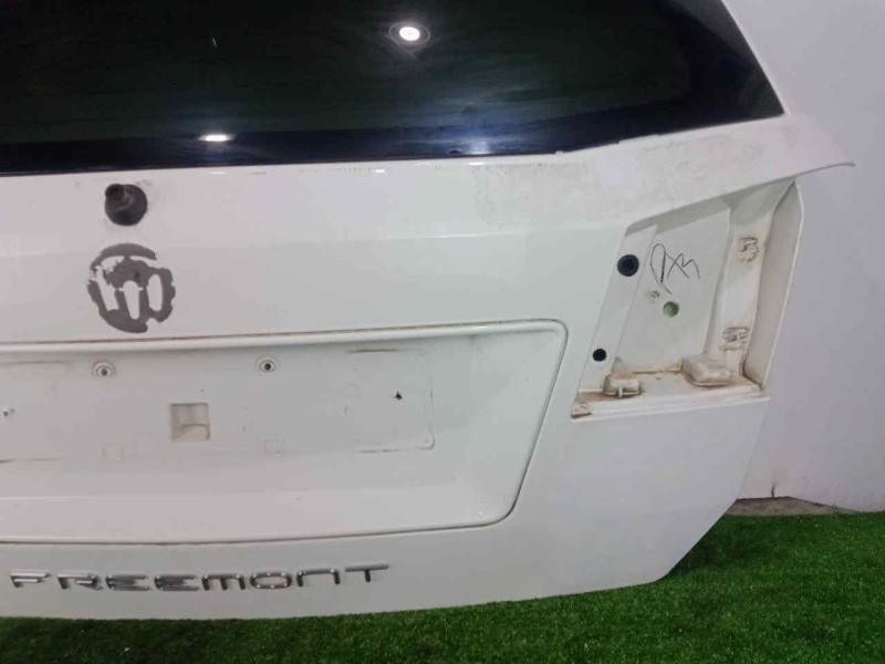 Recambio de porton trasero para fiat freemont (345) 2.0 16v multijet cat referencia OEM IAM  BLANCO 