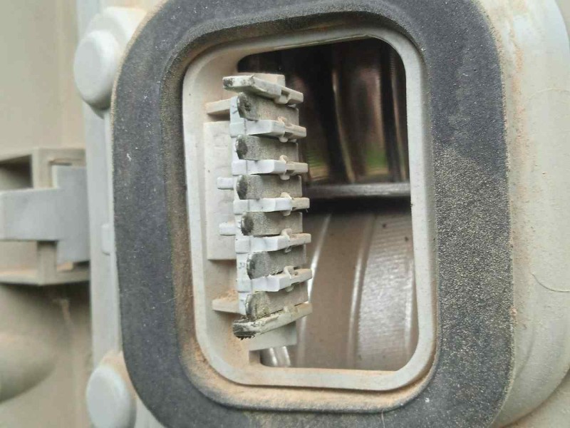 Recambio de piloto trasero derecho para opel zafira a 2.0 dti referencia OEM IAM  99-05 BLANCO