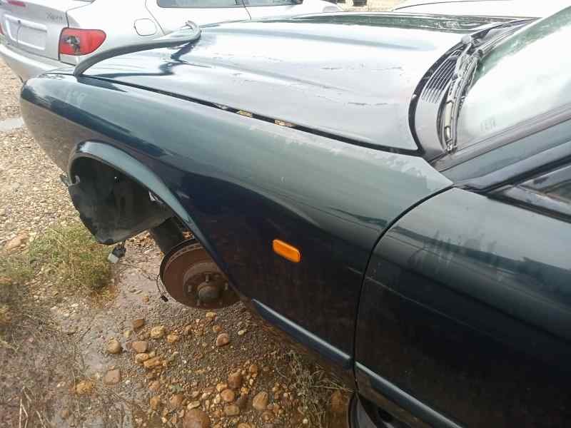 Recambio de aleta delantera izquierda para jaguar xj6/12 4.0 cat referencia OEM IAM AXX1517  VERDE