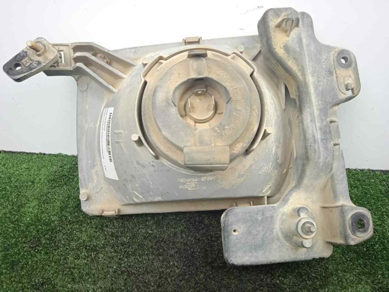 Recambio de faro derecho para nissan pick-up (d22) 2.5 turbodiesel referencia OEM IAM  97-01 