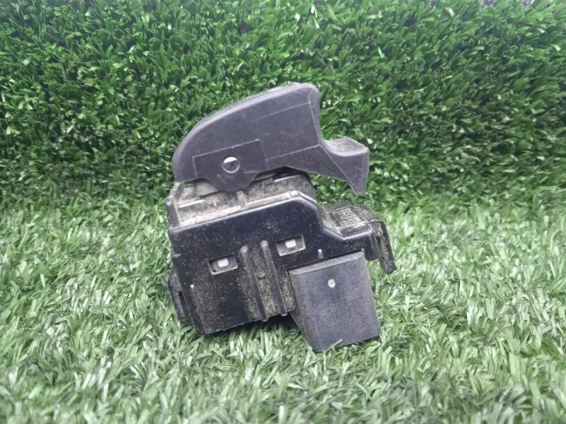 Recambio de mando elevalunas trasero derecho para toyota hilux (kun) 2.5 turbodiesel referencia OEM IAM   5.PINES