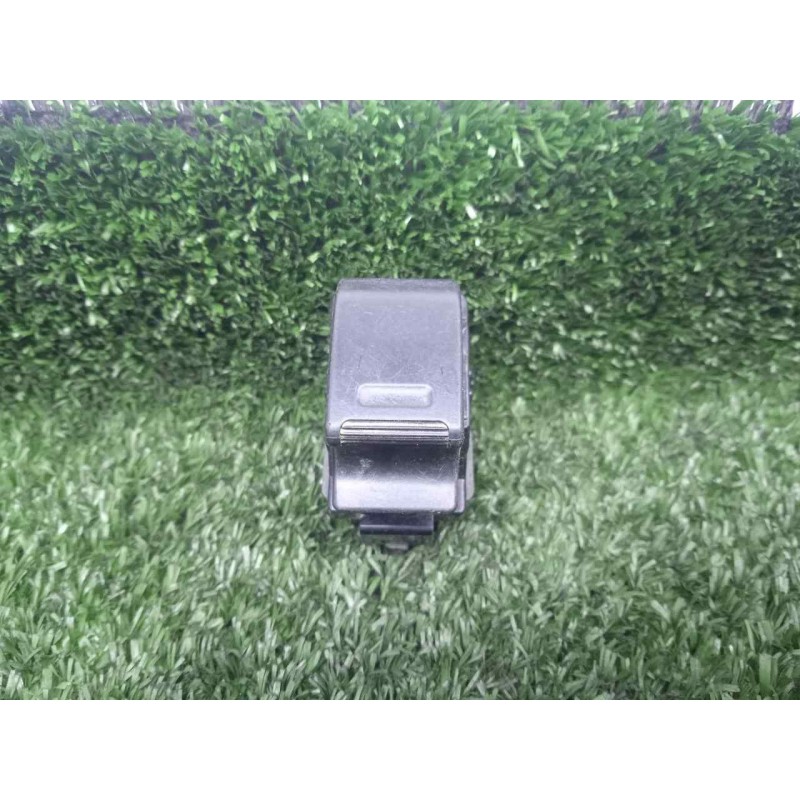 Recambio de mando elevalunas trasero izquierdo para toyota hilux (kun) 2.5 turbodiesel referencia OEM IAM   5.PINES