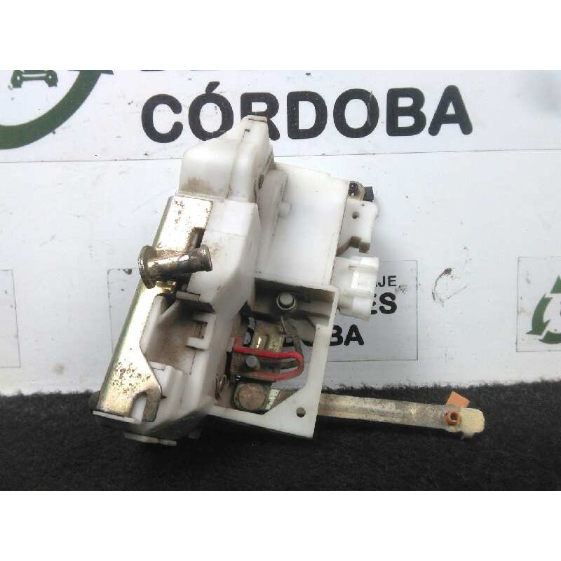 Recambio de cerradura puerta trasera izquierda para toyota avensis berlina (t 22) 2.0 turbodiesel cat referencia OEM IAM  KIEKER