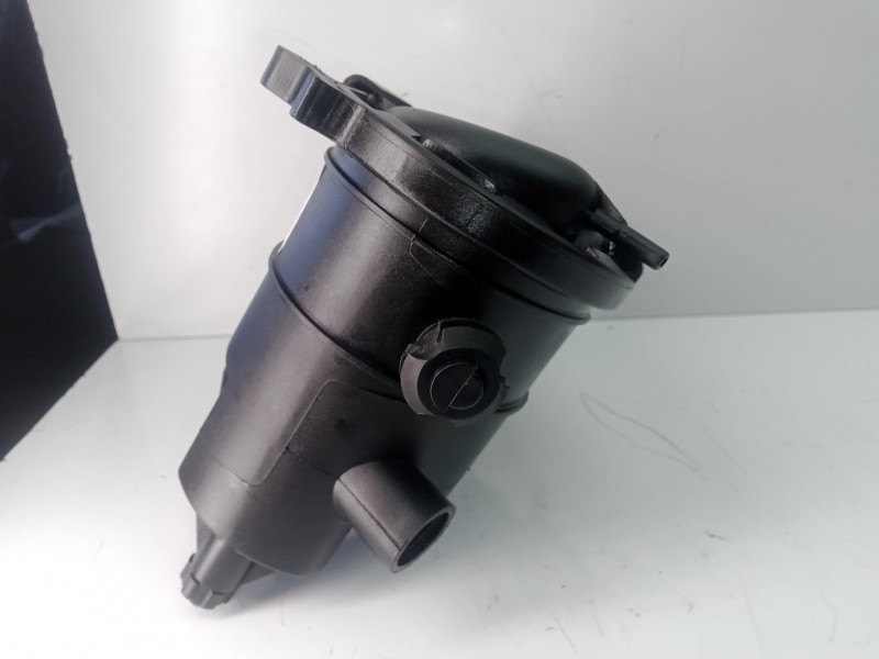 Recambio de soporte filtro gasoil para peugeot 206 berlina 1.9 diesel referencia OEM IAM  CON.CEBADOR 