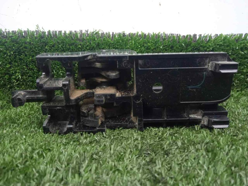 Recambio de maneta interior trasera derecha para toyota hilux (kun) 2.5 turbodiesel referencia OEM IAM   