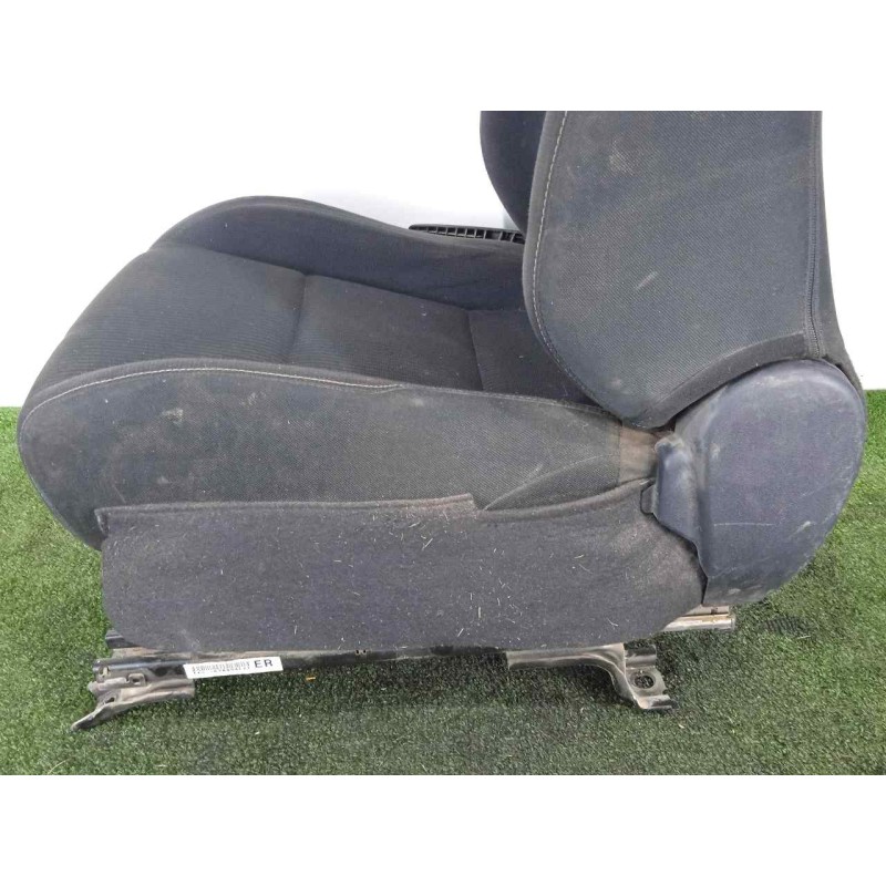 Recambio de asiento delantero derecho para toyota rav 4 2.2 d-4d cat referencia OEM IAM 7107142670C4-7107342A50C0  