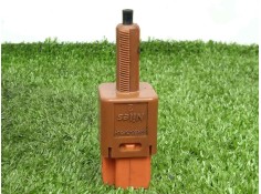 Recambio de interruptor para nissan x-trail (t32) 1.6 dci turbodiesel cat referencia OEM IAM 25320BR00A 4.PINES 