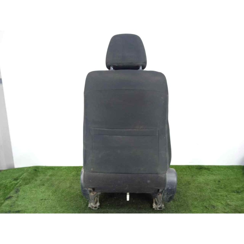 Recambio de asiento delantero derecho para toyota rav 4 2.2 d-4d cat referencia OEM IAM 7107142670C4-7107342A50C0  