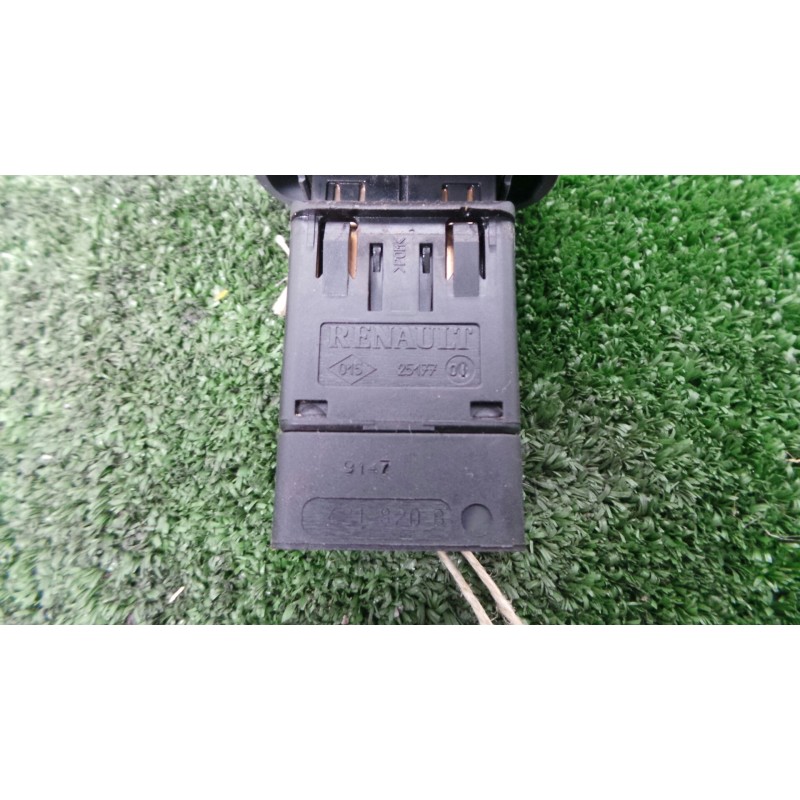 Recambio de warning para renault clio ii fase i (b/cbo) 1.2 referencia OEM IAM  8.PINES 