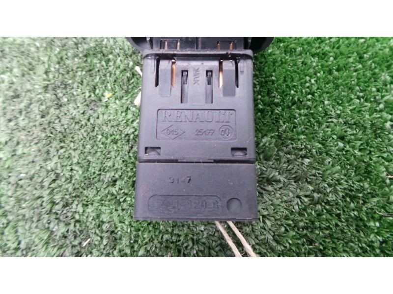 Recambio de warning para renault clio ii fase i (b/cbo) 1.2 referencia OEM IAM  8.PINES 