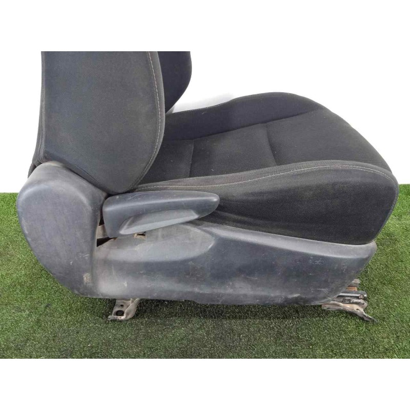 Recambio de asiento delantero derecho para toyota rav 4 2.2 d-4d cat referencia OEM IAM 7107142670C4-7107342A50C0  
