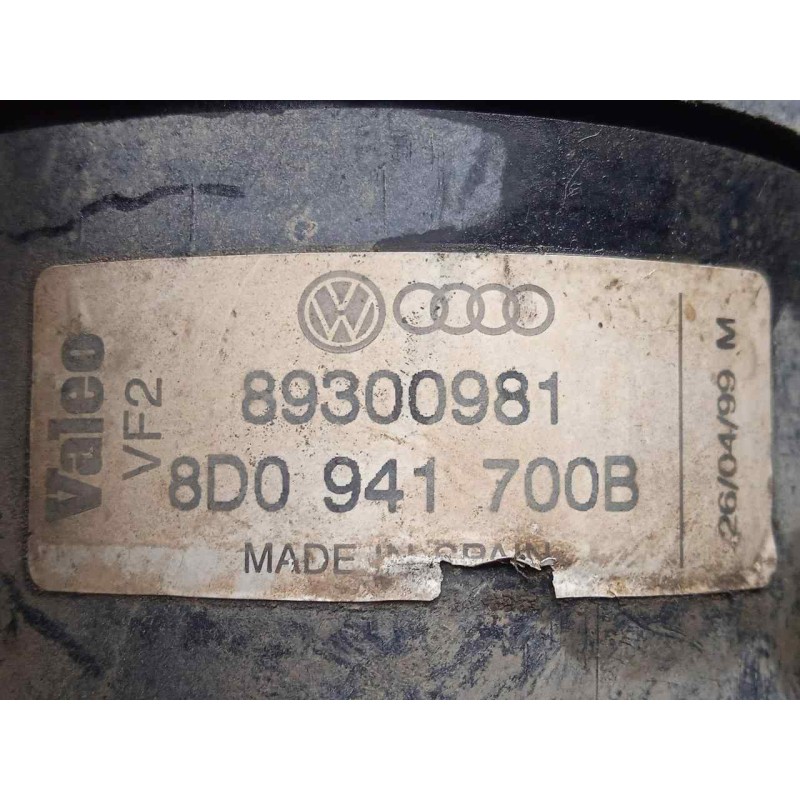 Recambio de faro antiniebla derecho para audi a4 avant (b5) 1.9 tdi referencia OEM IAM 8D0941700B-89300981  