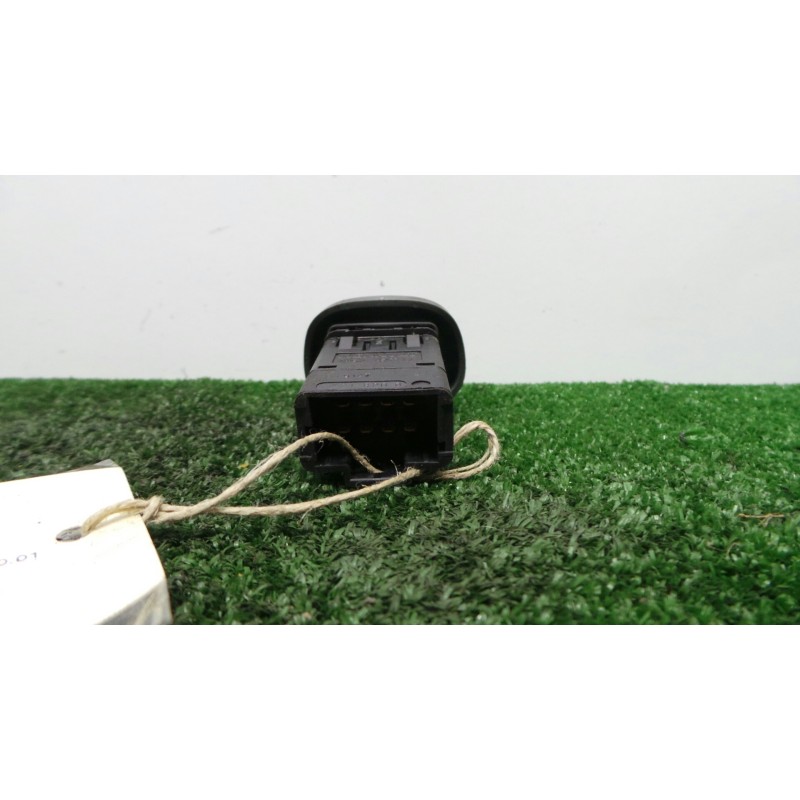 Recambio de warning para renault clio ii fase i (b/cbo) 1.2 referencia OEM IAM  8.PINES 