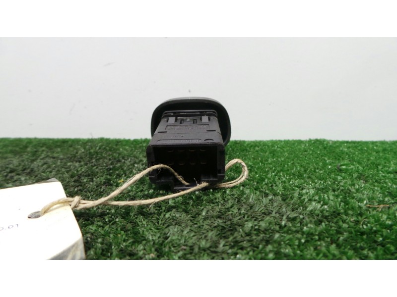 Recambio de warning para renault clio ii fase i (b/cbo) 1.2 referencia OEM IAM  8.PINES 