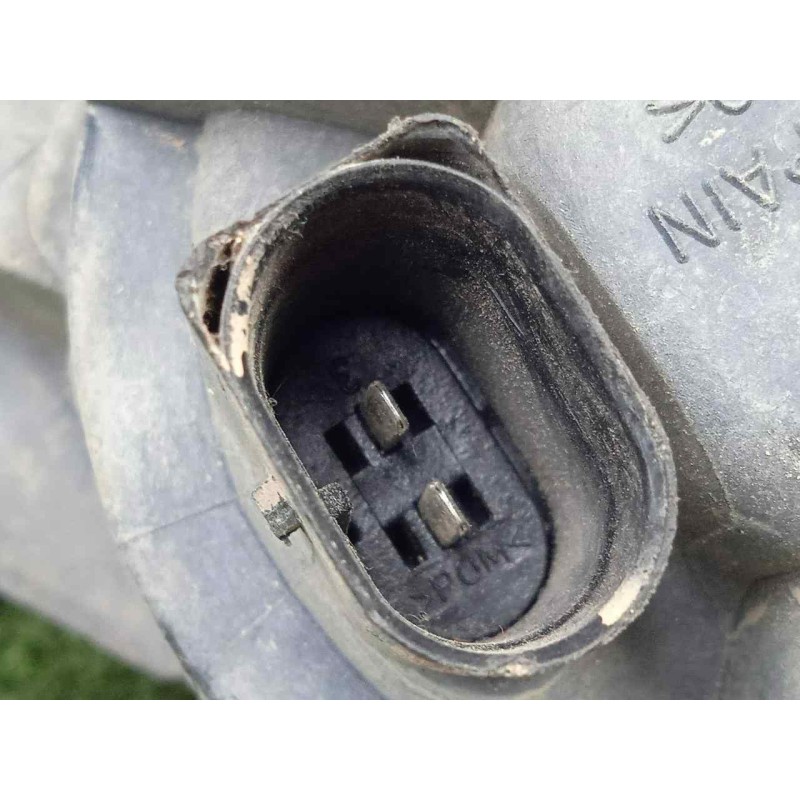 Recambio de faro antiniebla derecho para audi a4 avant (b5) 1.9 tdi referencia OEM IAM 8D0941700B-89300981  