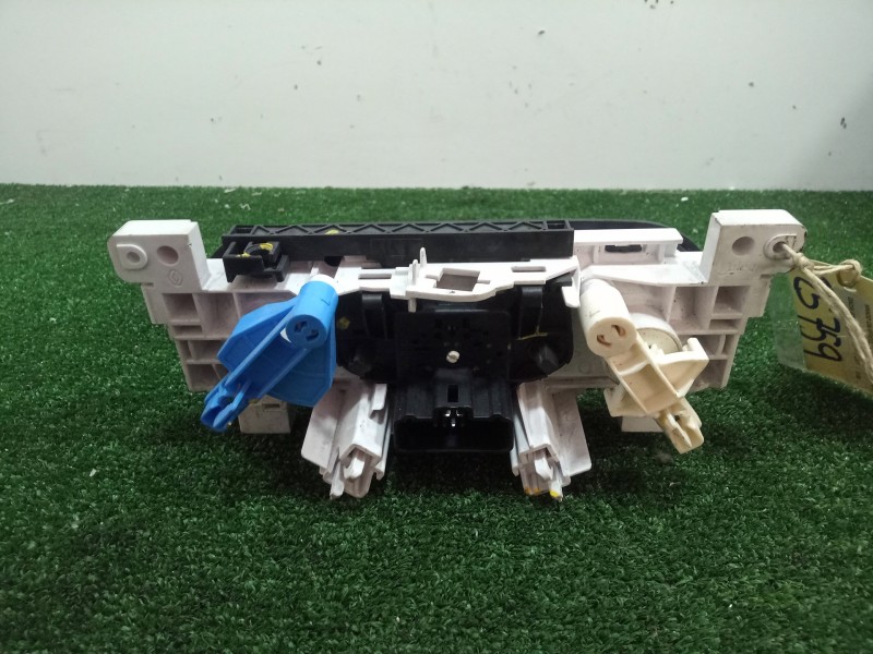 Recambio de mando calefaccion / aire acondicionado para dacia sandero 1.5 dci diesel cat referencia OEM IAM T1001639U  N106278B