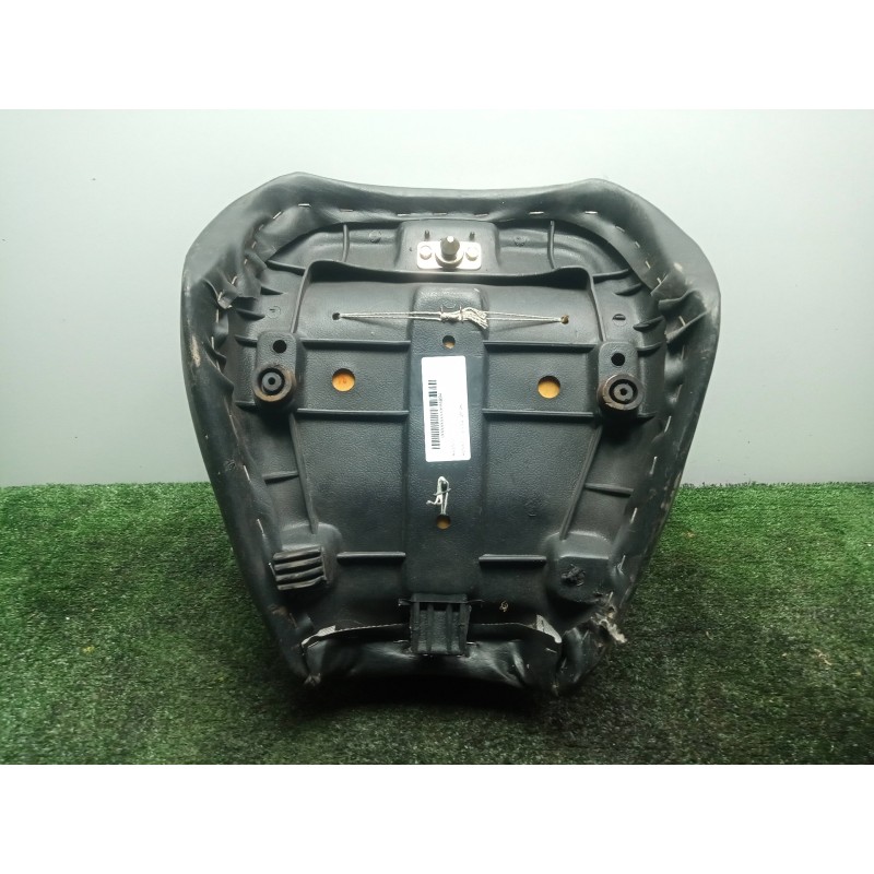 Recambio de asiento para kenrod / qingqi qm 250 referencia OEM IAM   