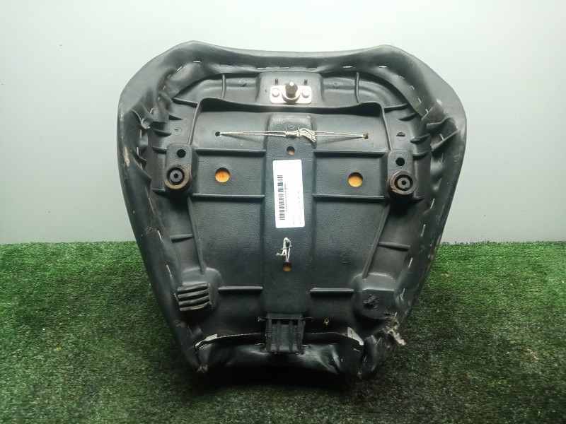 Recambio de asiento para kenrod / qingqi qm 250 referencia OEM IAM   