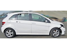 Recambio de aleta delantera derecha para mercedes-benz clase b (w245) 2.0 cdi cat referencia OEM IAM  05-07  2