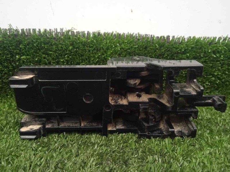 Recambio de maneta interior trasera izquierda para toyota hilux (kun) 2.5 turbodiesel referencia OEM IAM   