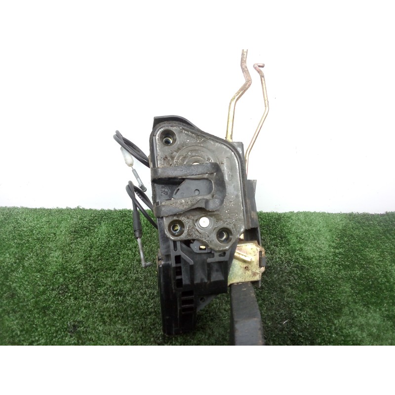 Recambio de cerradura puerta delantera derecha para hyundai trajet (fo) 2.0 crdi cat referencia OEM IAM SINREFERENCIA 5.PINES 