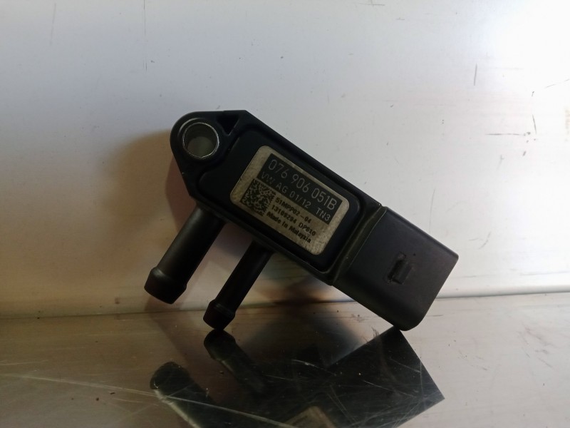 Recambio de sensor presion para volkswagen passat cc (357) 2.0 tdi referencia OEM IAM 076906051B  