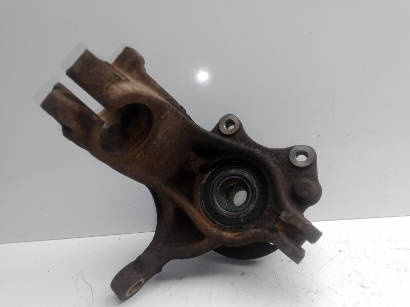 Recambio de mangueta delantera izquierda para peugeot 207 1.4 16v cat (kfu / et3j4) referencia OEM IAM   