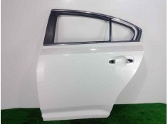 Recambio de puerta trasera izquierda para toyota avensis (t27) 2.2 d-4d cat referencia OEM IAM 6700405041  BLANCO