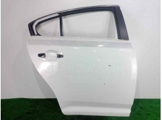 Recambio de puerta trasera derecha para toyota avensis (t27) 2.2 d-4d cat referencia OEM IAM 6700305041  BLANCO