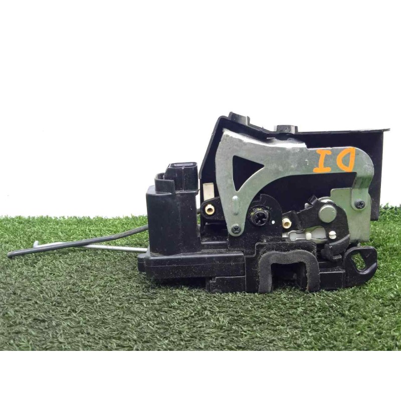 Recambio de cerradura puerta delantera izquierda para ssangyong kyron 2.0 referencia OEM IAM SINREFERENCIA 5.PINES 